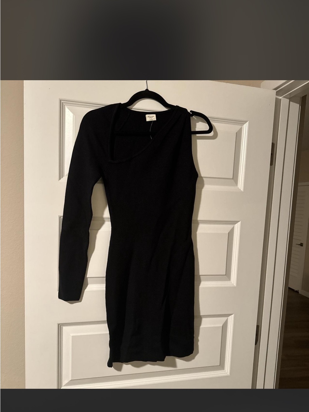 Abercrombie & Fitch Black Asymmetrical One-Shoulder Dress